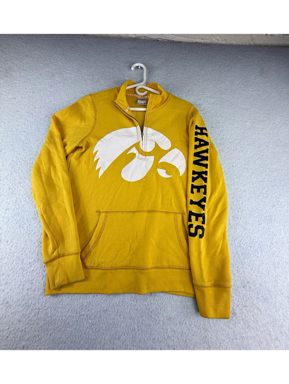 PINK Victoria's Secret Iowa Hawkeyes 1/2 Zip Fleece Sweatshirt Yellow M